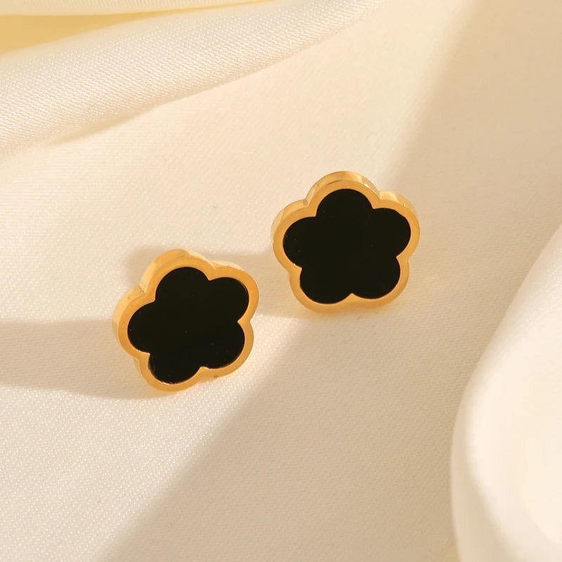 Five Leaf Clover earrings ™